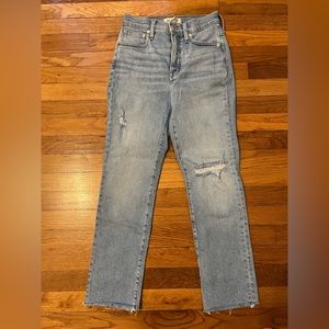 Madewell The Perfect Vintage Jean with frayed bottom. Size 23P